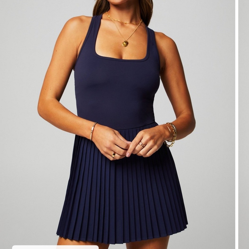 Fabletics women’s hot shot pleated dress